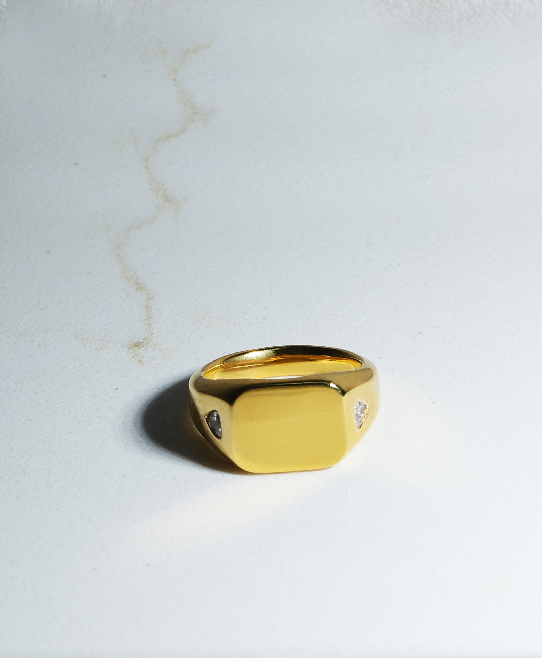 Golden Signet Elegance