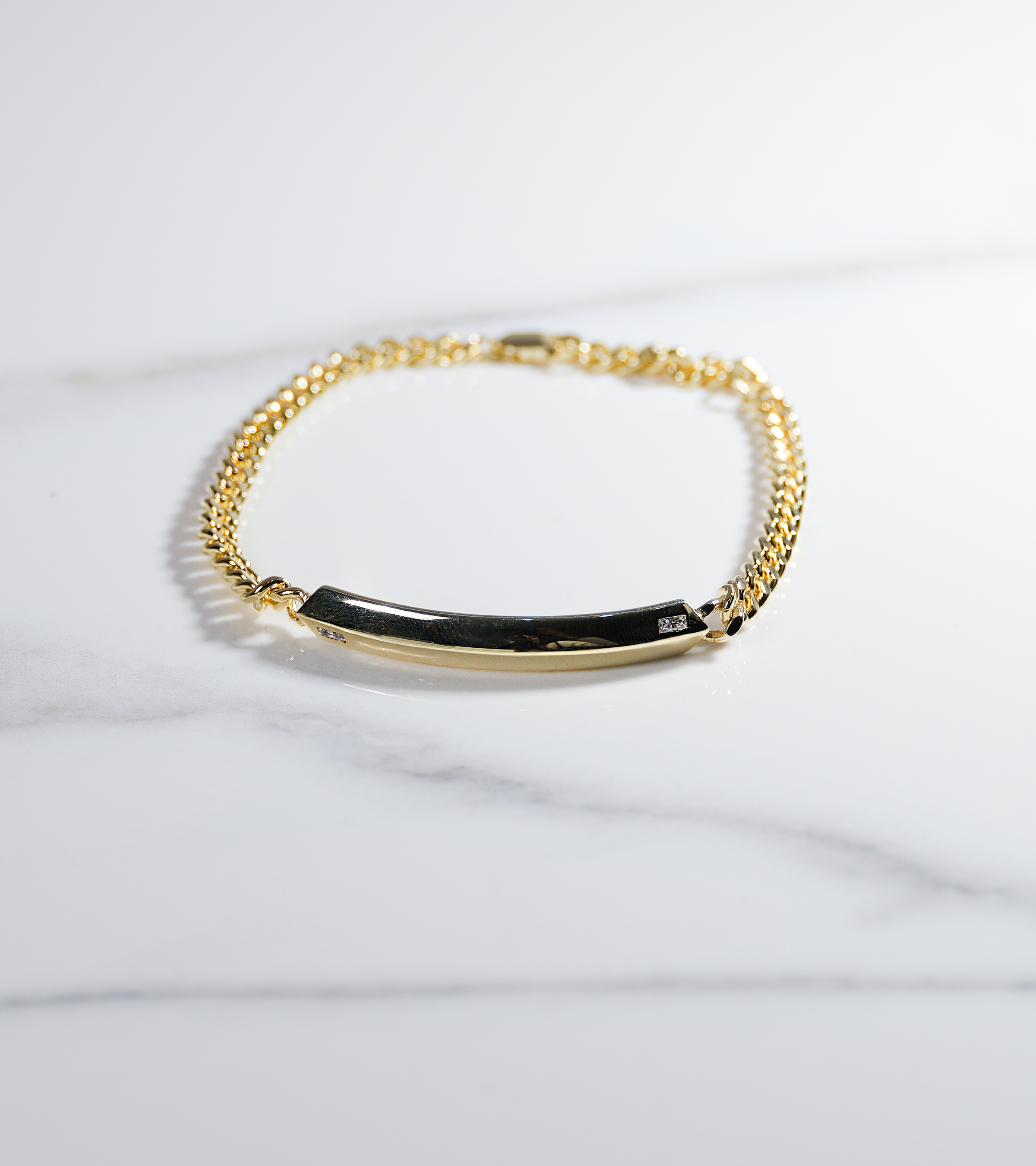 Eternal Gold Elegance