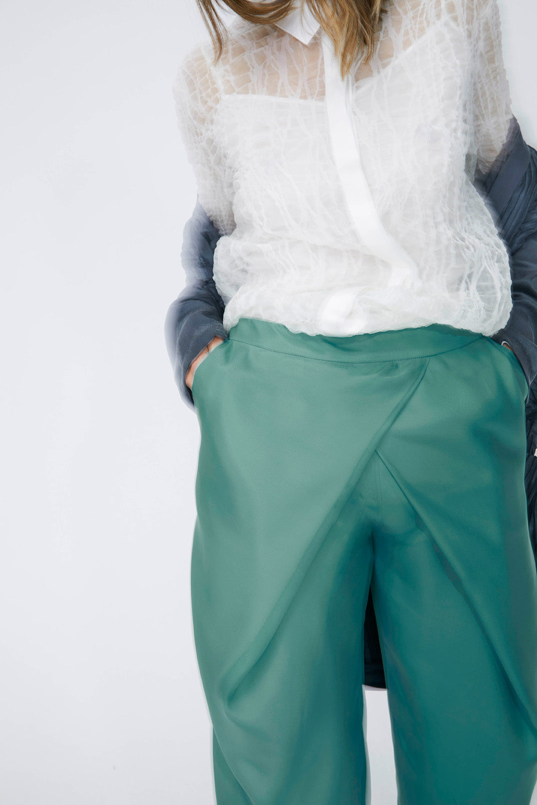 LOKYA ESCAPE TROUSERS