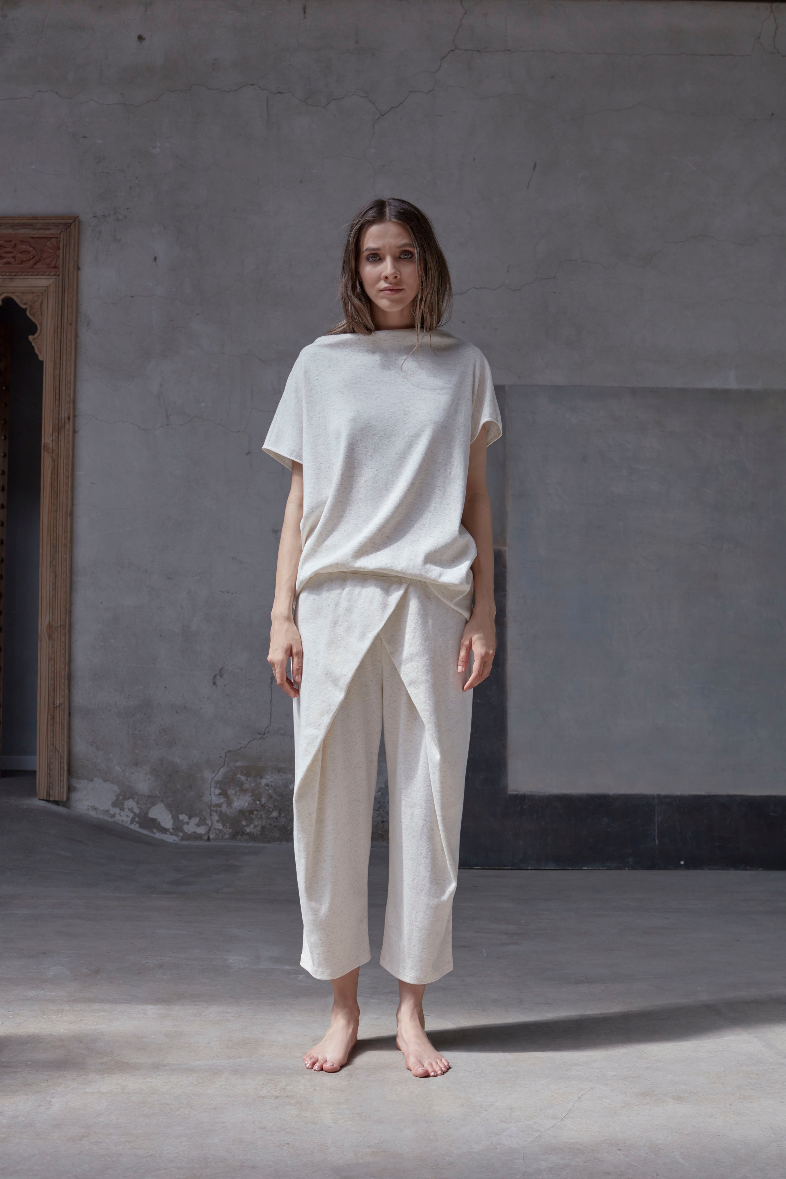 SHAKTI SMILE TOP & FLOW TROUSERS 2-PIECE SET