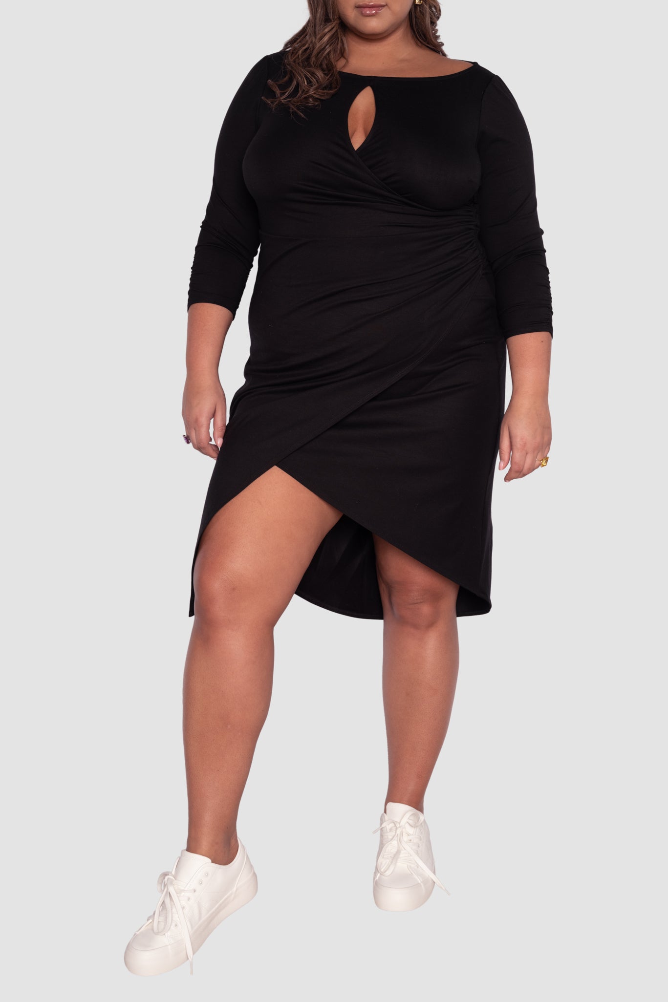 Lina Keyhole Ruched Waist Dress in Black