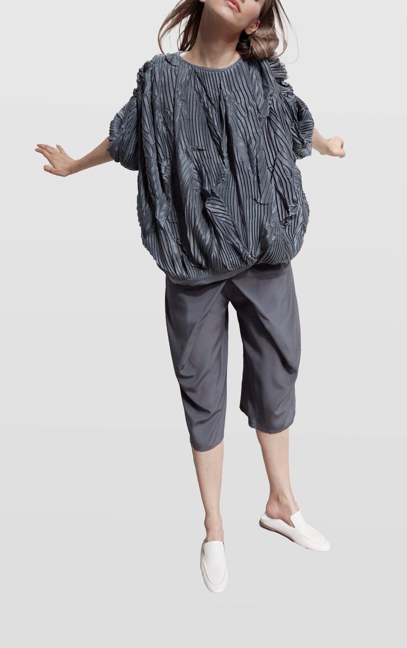 LOKYA NADI LUXE T-SHIRT PLISSÉ