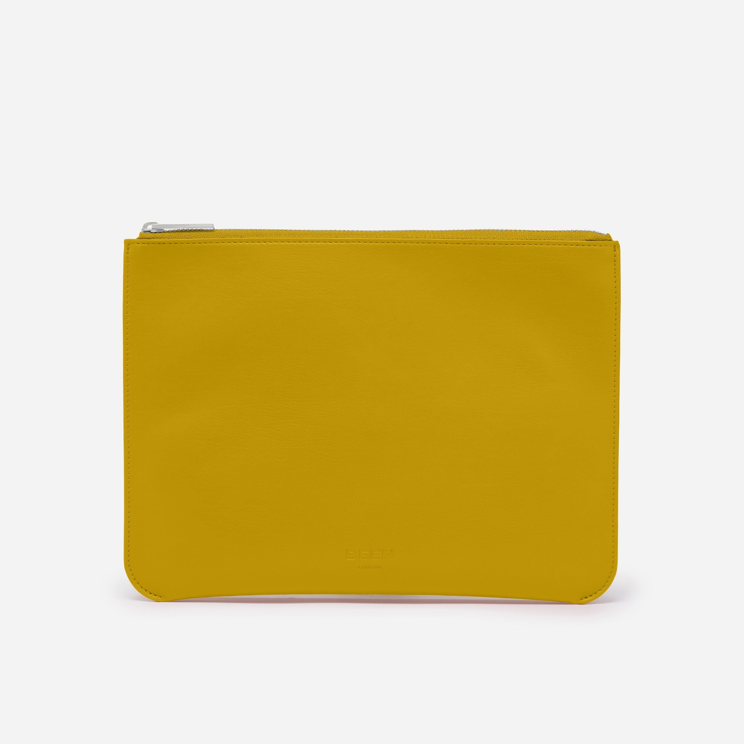 Yael Pouch