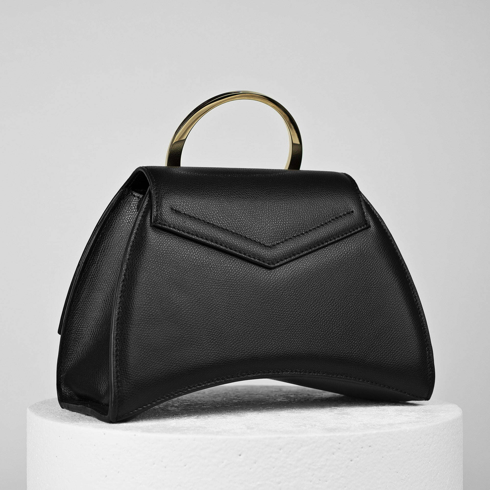 Enso • Black