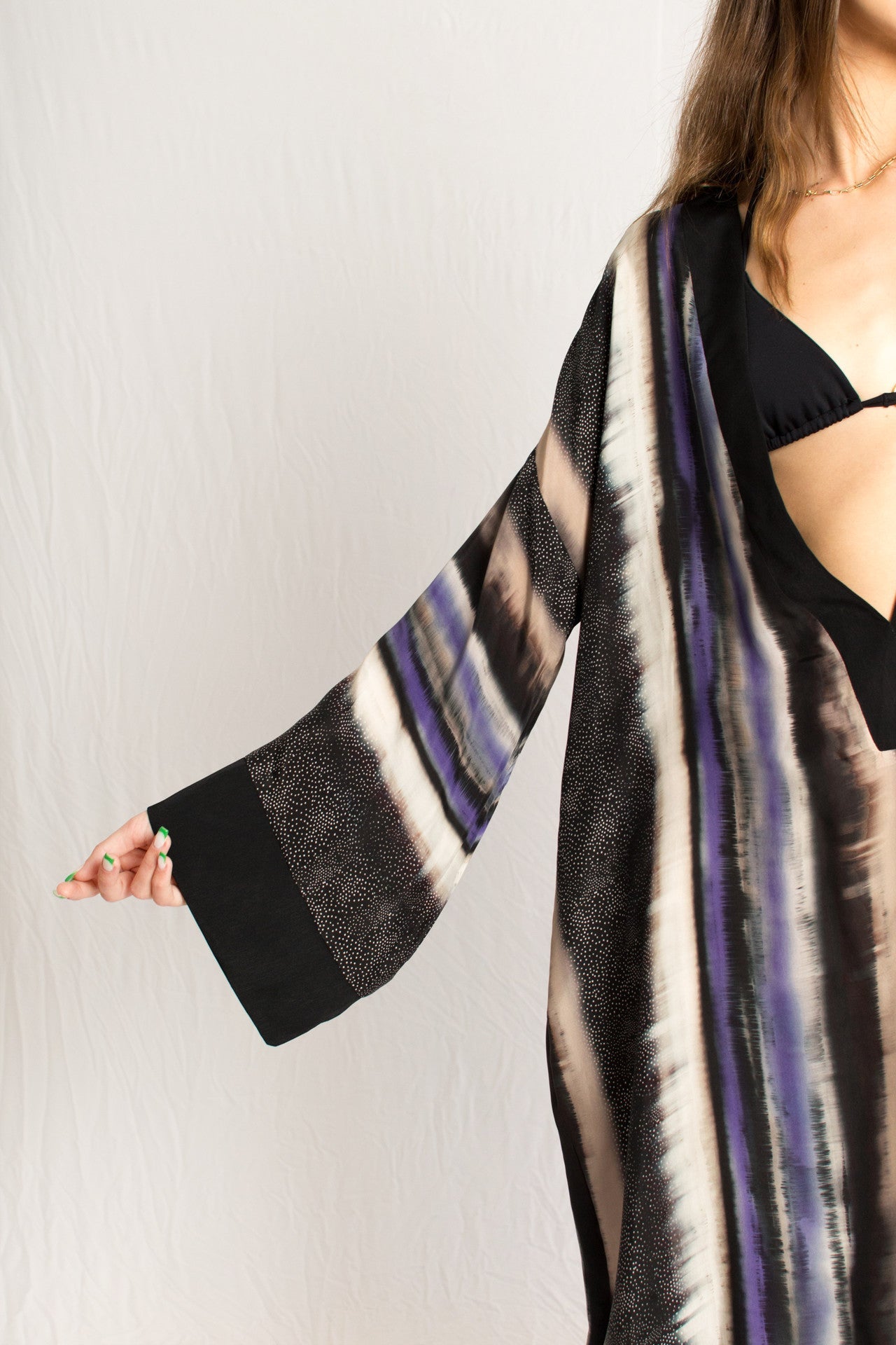 Floor long purple pattern beach caftan dress with deep V-neckline