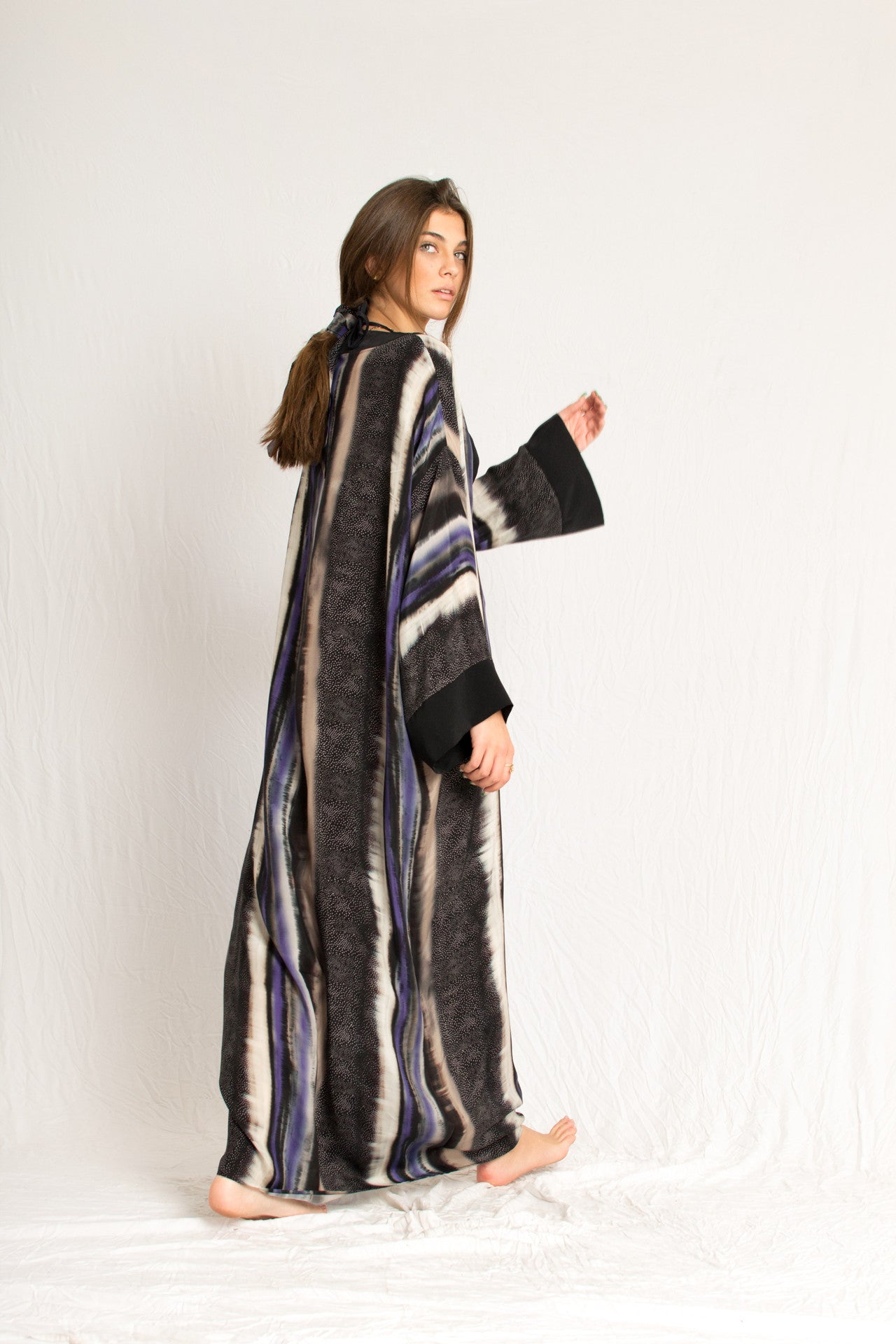 Floor long purple pattern beach caftan dress with deep V-neckline