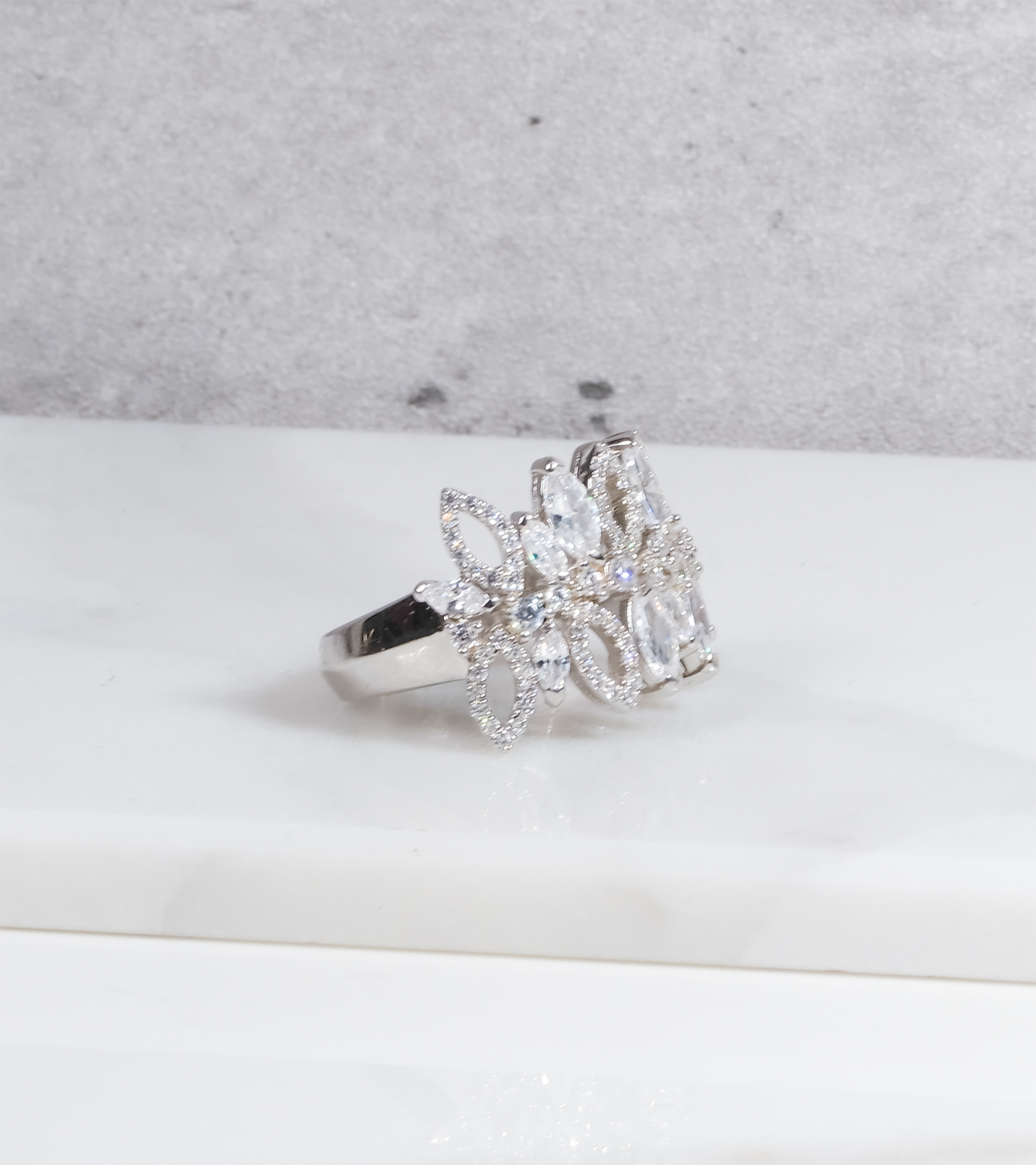 Radiant Floral Elegance