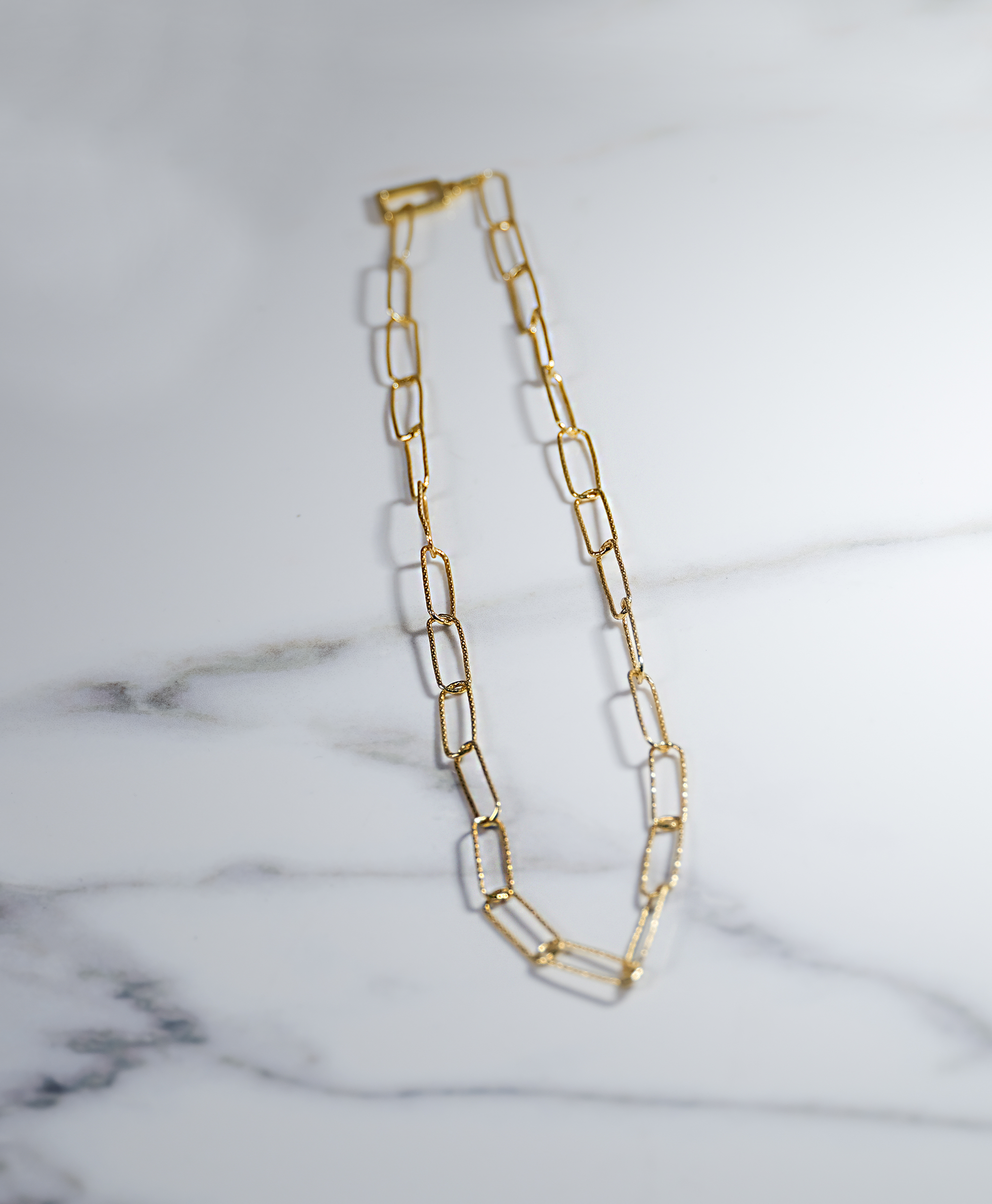 Elegant Gold Link Necklace