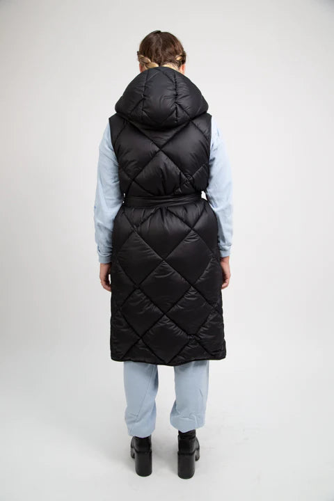 PENZANCE black long sleeveless puffer jacket - culthread