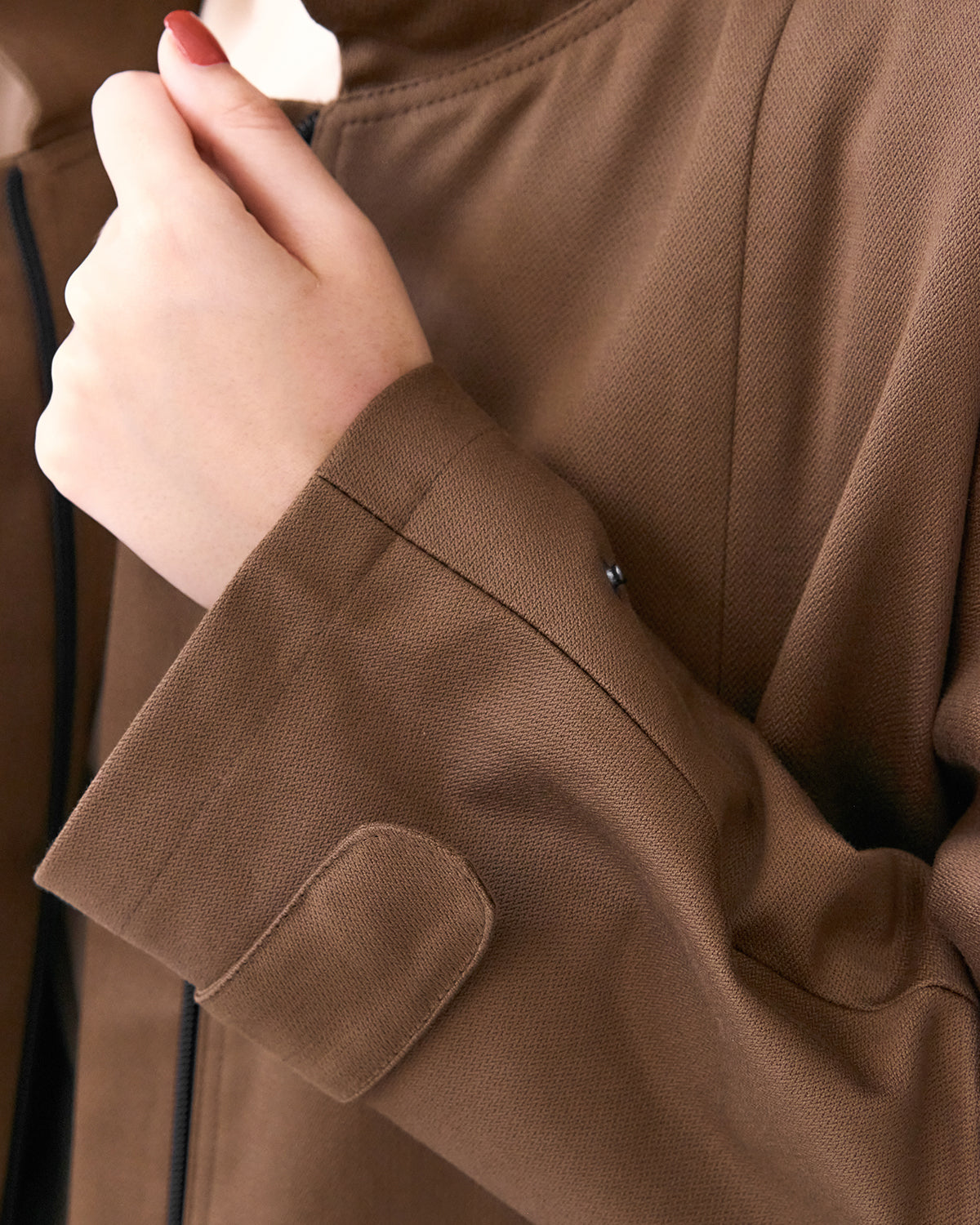 Water-resistant standing collar coat