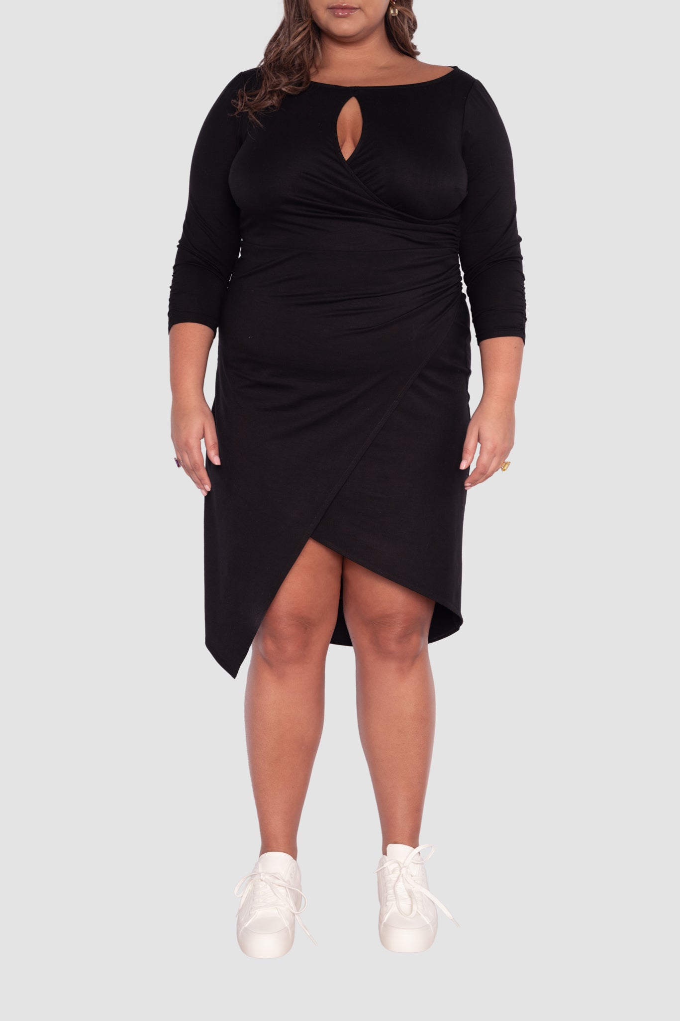 Lina Keyhole Ruched Waist Dress in Black