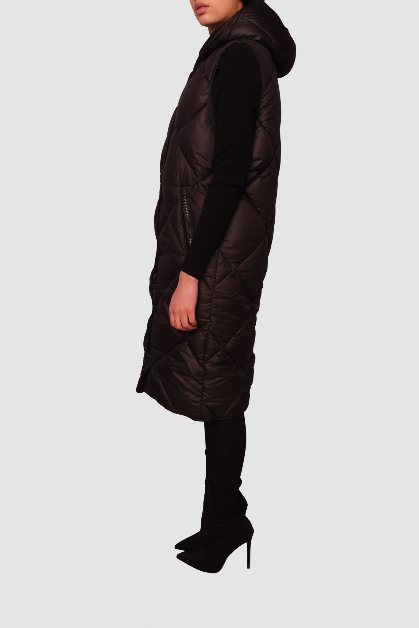 Penzance Black Long Sleeveless Puffer Jacket